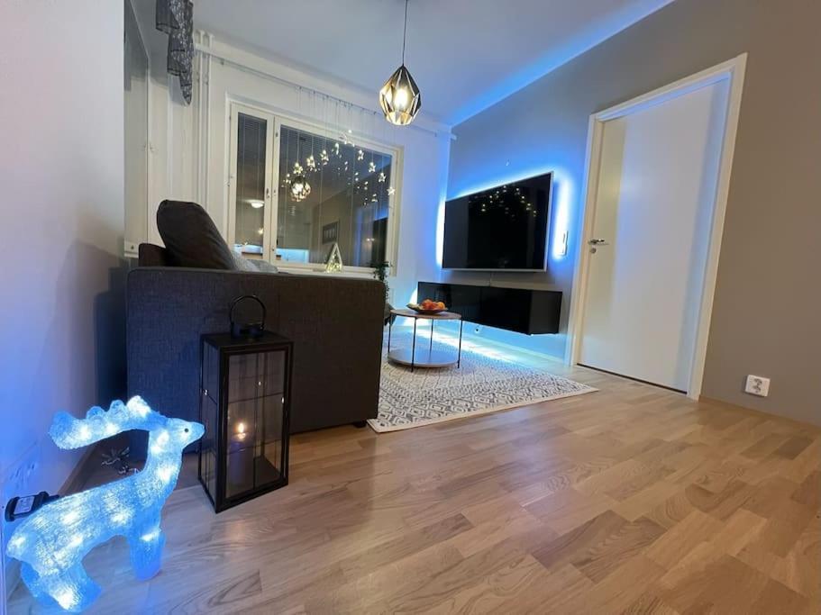 Suite - King Size Bed - Gym&Wifi - Indoor Parking 로바니에미 외부 사진
