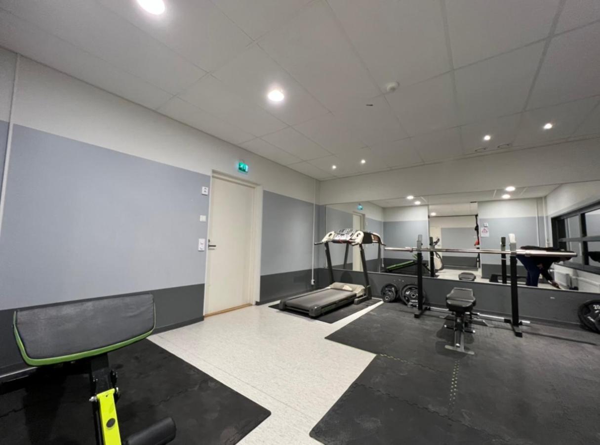 Suite - King Size Bed - Gym&Wifi - Indoor Parking 로바니에미 외부 사진